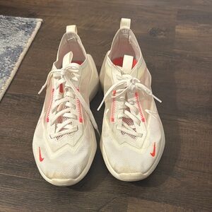 Nike White and Red Vista Lite
